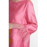 Ana Alcazar pinkki mekko höyhenhihoilla