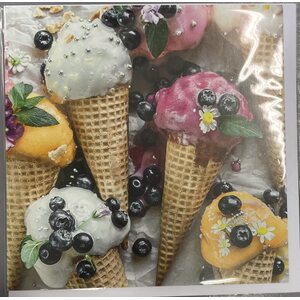Sköna ting kesäinen postikortti jäätelön kuvilla